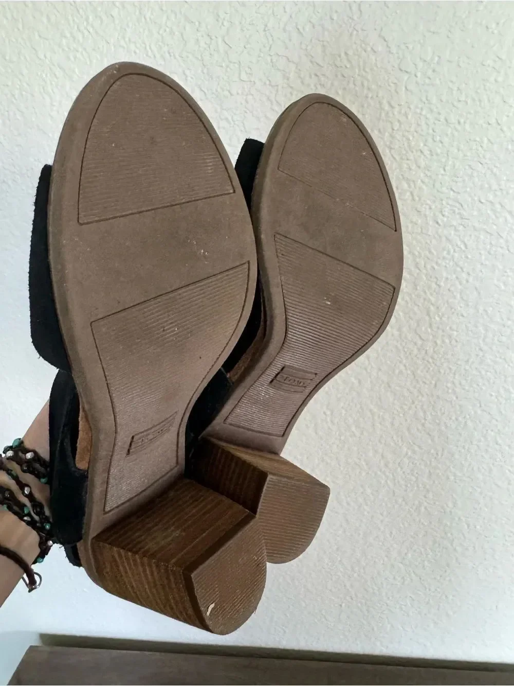 TOMS Black Suede Leather Block Heels Sandals 7.5